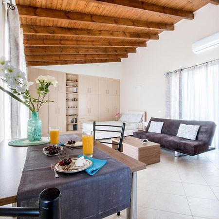 Top Floor Modern Studio In Central Koropi Apartment Ngoại thất bức ảnh