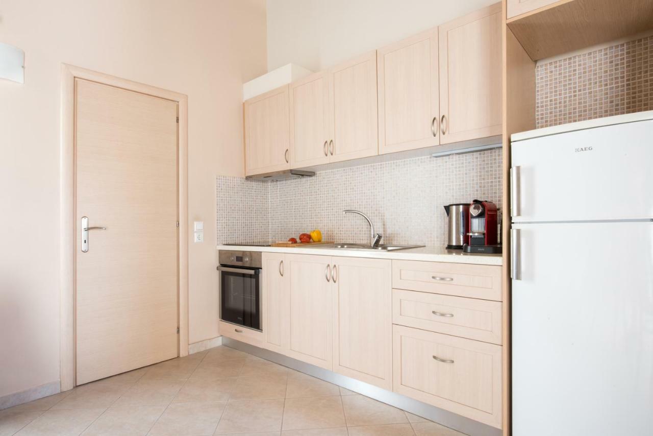Top Floor Modern Studio In Central Koropi Apartment Ngoại thất bức ảnh